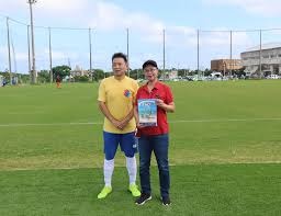 什么是“江湖救急”？解析棋牌文化中独特的借贷逻辑与信任机制。（“江湖救急”背后的棋牌文化：独特的借贷逻辑与信任机制）